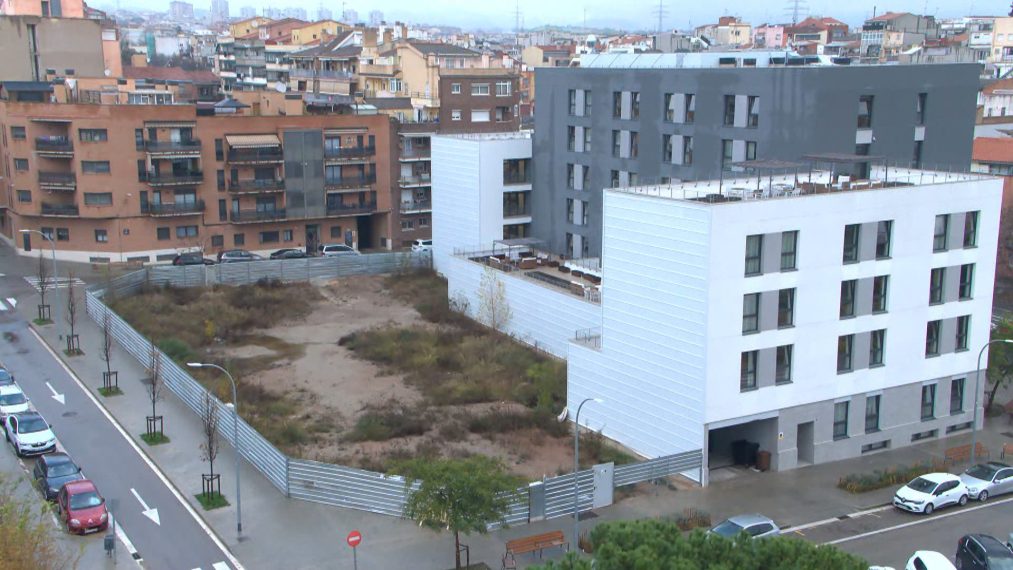 centre d’atenció intermèdia