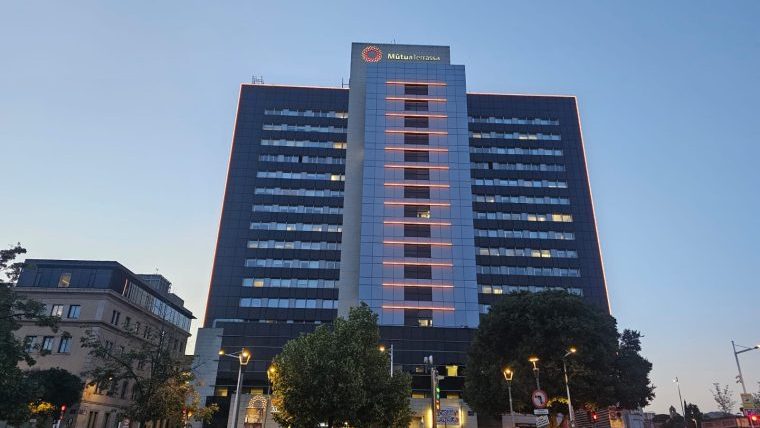 foto façana mutua terrassa