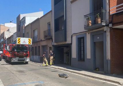 bombers i sem carrer Cervantes 2